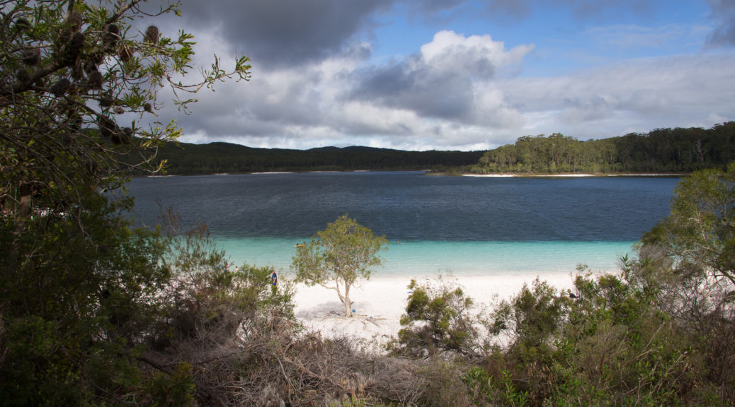 Lake McKenzie on Fraser Island